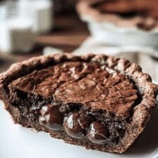 Easy Recipe for Rich and Gooey Brownie Pie