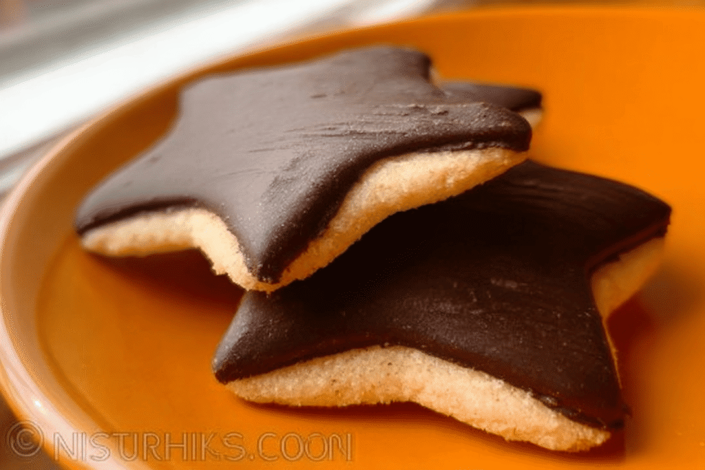 Chocolate Shortbread Cookies 78.png