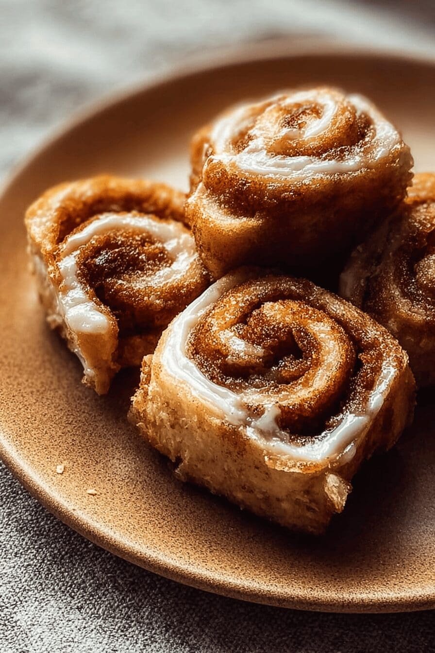 Keto Cinnamon Cream Cheese Roll Ups