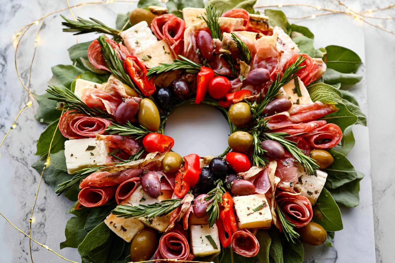 Antipasto Charcuterie Wreath 70.png