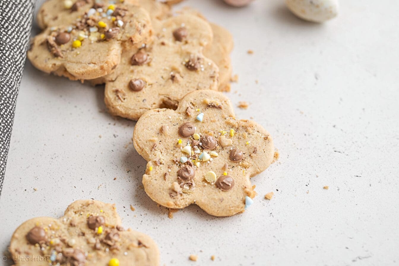 Cadbury Egg Cookies 48.png